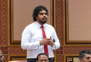 ހިތަދޫ މެދު ދާއިރާގެ މެމްބަރު އަހުމަދު އަޒާން