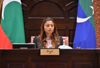 ރައްޔިތުންގެ މަޖިލީހުގެ ނައިބު ރައީސް އީވާ އަބްދުالله.
