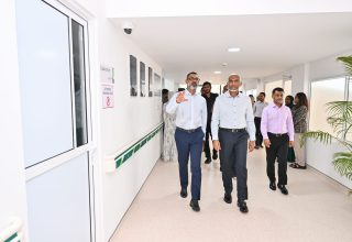 ރައީސުލްޖުމްޙޫރިއްޔާ ޑރ. މުހައްމަދު މުއިއްޒު