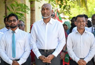 ރައީސުލްޖުމްހޫެެރިއްޔާ އއ. އަތޮޅުގެ ރަށްތަކަށް ކުރައްވާ ދަތުފުފުޅުގެ ތެރެއިން ހިމަންދޫއަށް ވަޑައިގަތުން/ ފޮޓޯ: ރައީސް އޮފީސް