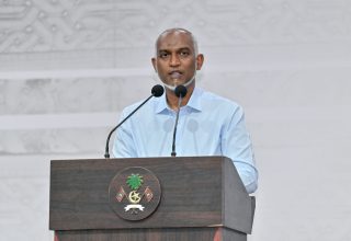ރައީސުލްޖުމްހޫރިއްޔާ ޑރ. މުހައްމަދު މުއިއްޒު: ފޮޓޯ ރައީސް އޮފީސް