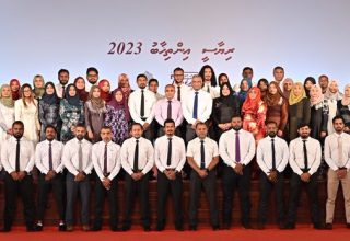 ފޮޓޯ/އިލެކްޝަން