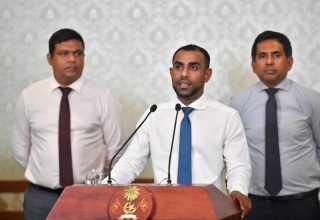 ފައިސަލްގެ ތައުރީފު އަބްދުއްރަޙީމަށ