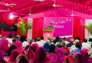 ރައީސް ޔާމީން ހއ ކެލާގައި ކުރިއަށް ގެންދާ ޖަލްސާގައި ވާހަކަދައްކަވަނީ: ފޮޓޯ/ ޕީޕީއެމް