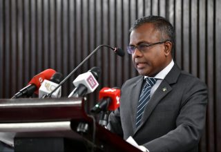 ކުރީގެ އުއްތަމަ ފަނޑިޔާރު ޑރ. އަހުމަދު އަބްދުﷲ ދީދީ/ ފޮޓޯ: މިހާރު