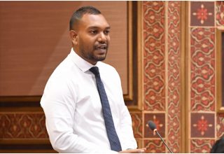 އައްޑޫ މީދޫ ދާއިރާގެ މެމްބަރު އަބްދުއްރަހްމާން/ ފޮޓޯ: މަޖިލިސް