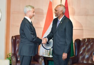 ރައީސް މުއިއްޒު އަދި މިނިސްޓަރު ޖައިޝަންކަރު: ފޮޓޯ/ ރައީސް އޮފީސް