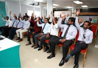 ޕީޕީއެމްއިން ބޭއްވި ސެނެޓް ބައްދަލުވުމުގެ ތެރެއިން/ ފޮޓޯ: ޕީޕީއެމް