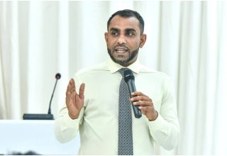 ޓޫރިޒަމް މިނިސްޓަރ އިބްރާހިމް ފައިސަލް
