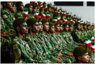 ވަތަނީ ޚިދުމަތުގެ ޕްރޮގްރާމުގެ ދަރިވަރުން: ފޮޓޯ/ ޕީއެސްއެމް