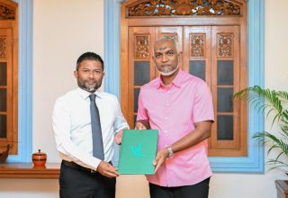 ސޮއިކުރުމުގެ ރަސްމިއްޔާތުގެ ތެރެއިން: ފޮޓޯ/ ރައީސް އޮފީސް