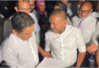 ރައީސް ޔާމީން އަދި ދަރިކަލުން ޒޭން-