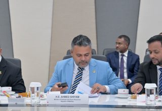 މަސްވެރިކަމާއި ކަނޑުގެ ވަސީލަތްތަކާއި ބެހޭ ވަޒީރު އަހުމަދު ޝިޔާމް