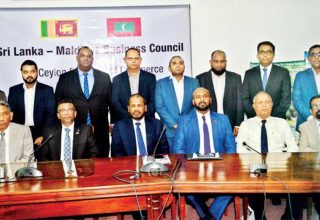ސްރީލަންކާ މޯލްޑިވްސް ބިޒްނަސް ކައުންސިލުގެ ބައްދަލުވުމުގެ ތެރެއިން: ފޮޓޯ/ ސޯޝަލްމީޑިއާ