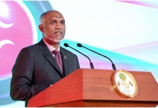 ނަޞްރު ދުވަހުގެ ހާއްސަ ޖަލްސާގައި ރައީސް ޑރ. މުހައްމަދު މުއިއްޒު ވާހަކަފުޅު ދައްކަވަނީ/ ފޮޓޯ: ރައީސް އޮފީސް