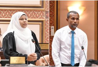 މަހިބަދޫ ދާއިރާގެ މެމްބަރު އަހުމަދު ތޯރިގްއާއި، ހުރާ ދާއިރާގެ މެމްބަރު އަނާރާ ނައީމް/ ފޮޓޯ: މަޖިލިސް