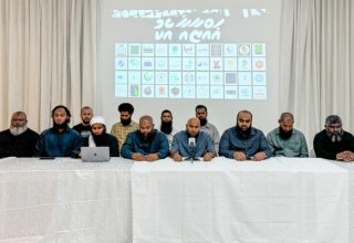 ރާއްޖޭގެ އިލްމުވެރިން އިސްނަގައިގެން ބޭއްވި ނޫސްވެރިންގެ ބައްދަލުވުން---- ފޮޓޯ: މިހާރު