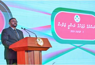 ނަޞްރު ދުވަހުގެ ހާއްސަ ޖަލްސާގައި ޑިފެންސް މިނިސްޓަރ ޣައްސާން މައުމޫން ވާހަކަ ދައްކަވަނީ/ ފޮޓޯ: ރައީސް އޮފީސް