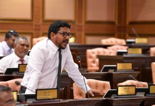 ރައްޔިތުންގެ މަޖިލީހުގެ ކެންދޫ ދާއިރާގެ މެމްބަރު މައުރޫފް: ފޮޓޯ/ މަޖިލިސް
