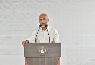ރައީސް ޑރ މުހައްމަދު މުއިއްޒު: ފޮޓޯ/ ރައީސް އޮފީސް