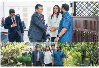 ބަންގްލަދޭޝްއިން ހަދިޔާކުރި ގަސްތައް ހަވާލުކުރުމުގެ ރަސްމިއްޔާޓުގެ ތެރެއިން/ ފޮޓޯ: ތިމާވެއްޓާއި ހަކަތައާއިބެހޭ ވުޒާރާ