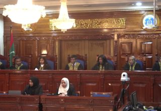 ސުޕްރީމް ކޯޓު ފަނޑިޔާރުންގެ ފުލް ބެންޗު/ ފޮޓޯ: ފައިލް