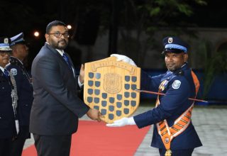 ދަސްވެނިވުމުގެ ރަސްމިއްޔާތުގެ ތެރެއިން: ފޮޓޯ/ ފުލުހުންގެ މުއައްސަސާ