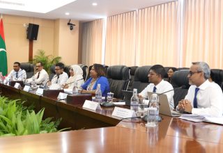 ކޯ ގުރޫޕުގެ ބައްދަލުވުމުގެ ތެރެއިން: ފޮޓޯ/ ފޮރިން މިނިސްޓްރީ