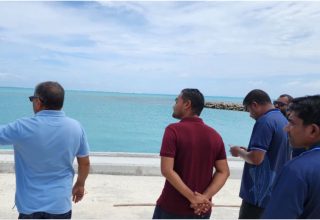 މިފްކޯ ބަނދަރުގެ މަސައްކަތް