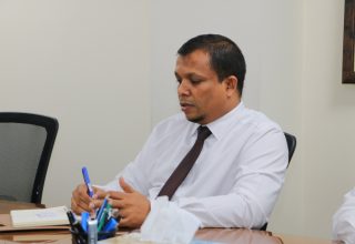 މިނިސްޓަރ ޑރ މުހައްމަދު ޝަފީގު: ފޮޓޯ/މިނިސްޓްރީ
