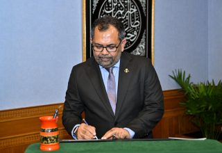 ފިނޭންސް މިނިސްޓަރުގެ މަގާމަށް މޫސާ ޒަމީރު އައްޔަނުކުރުން: ފޮޓޯ/ ރައީސް އޮފީސް
