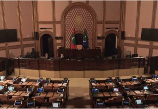 މަޖިލީހުގެ ޖަލްސާ ކުރިޔަށް ދަނިކޮށް ކަރަންޓު ކެނޑުނު މަންޒަރު ލައިފް ފީޑްގައި ފެނޭ: ފޮޓޯ/ ފައިލް