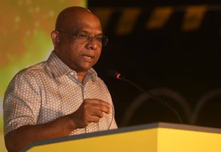އެމްޑީޕީގެ ރައީސް އަބްދުﷲ ޝާހިދު: ފޮޓޯ/ އެމްޑީޕީ