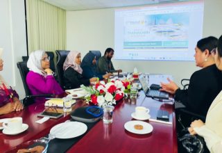 ބައްދަލުވުމުގެ ތެރެއިން: ފޮޓޯ/ ބެންކޮކް ޕޯސްޓު