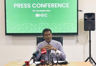 އެޗްޑީސީގެ އެމްޑީ ފަޒުލް: ފޮޓޯ/ސަންގު
