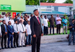އާބާދީ 60 ފާހަގަކުރުމަށް ބެއްވި ދިދަ ނެގުމުގެ ރަސްމިއްުޔާތުގައި މޭޔަރ ސައުދު އަލީ --