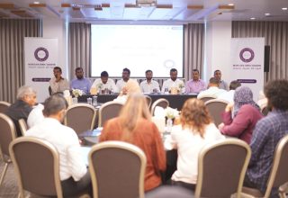 މޯލްޑިވްސް ކައުންސިލް އެސޯސިއޭޝަނުން ބޭއްވި ބައްދަލުވުމެއްގެ ތެރެއިން -- ފޮޓޯ: އެމްއެލްސީއޭ