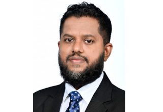 ފްލެޓާއި ގޯތި ދޭނެ ކަމަށް ބުނެ ގިނަ އަދަދެއްގެ ފައިސާ ނެގި ކަމަށް ތުހުމަތުކުރެވޭ ޔަސީން