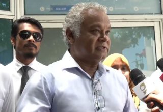 އެލްޖީއޭއާއެކު މަޝްވަރާކުރުމަށްފަހު އެމްޑީޕީގެ ލާމަރުކަޒީ ކޮމިޓީން ބޭއްވި ނޫސްވެރިންގެ ބައްދަލުވުމުގެ ތެރެއިން
