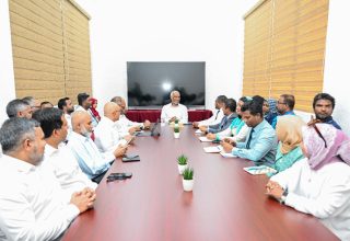 ރައީސް އިއްޔެ އުކުޅަހު ކައުންސިލާއެކު ބޭއްވި ބައްދަލުވުމުގެ ތެރެއިން