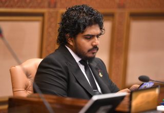 ހިތަދޫ މެދު ދާއިރާގެ މެމްބަރު އަހުމަދު އަޒާން