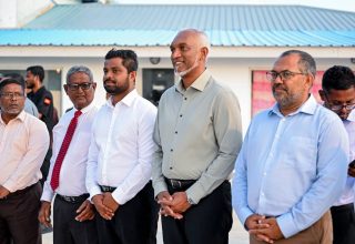 ރައީސް ޑރ މުއިއްޒުއާއިއެކު މެމްބަރު ހަނާން ހުންނެވި މަންޒަރު: ފޮޓޯ/ ރައީސް އޮފީސް