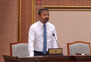 ބަންޑާރަނައިބު އަހުމަދު އުޝާމް