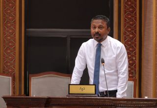 ބަންޑާރަނައިބު އަހުމަދު އުޝާމް