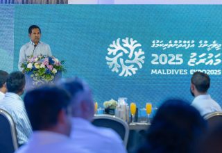 ދިވެހިންގެ އުފެއްދުންތެރިކަމުގެ މައުރަޒު 2025 އިފްތިތާހު ކުރުމަށް ބޭއްވި ރަސްމިއްޔާތު/ ފޮޓޯ: އިކޮނޮމިކް މިނިސްޓްރީ