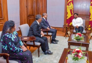 މިނިސްޓަރ ހަލީލް ކުރެއްވި ދަތުރުފުޅުގެ ތެރެއިން: ފޮޓޯ/ ފޮރިން މިނިސްޓްރީ