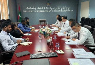 ސިޗުއާން ޕްރޮވިންސްގެ ވަފުދެއް މިނިސްޓްރީ އޮފް ފިޝަރީޒްއަށް ޒިޔާރަތްކުރެއްވުން