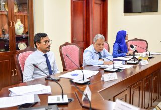 ރައްޔިތުންގެ މަޖިލީހުގެ ސަލާމަތީ ޚިދުމަތްތަކާބެހޭ ކޮމިޓީއިން ކުރިޔަށް ގެންދިޔަ ބައްދަލުވުމުގެ ތެރެއިން/ ފޮޓޯ: މަޖިލިސް