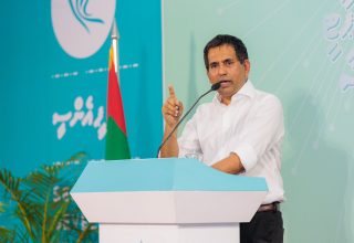 ޕީއެންސީގެ ޖަގަހަ ޖަލްސާގައި އިކޮނޮމިކް މިނިސްޓަރު މުހައްމަދު ސައީދު ވާހަކަ ދައްކަވަނީ/ ފޮޓޯ: ޕީއެންސީ