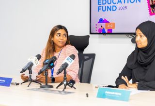އެލައިޑުން ބޭއްވި ނޫސްވެރިންގެ ބައްދަލުވުން.